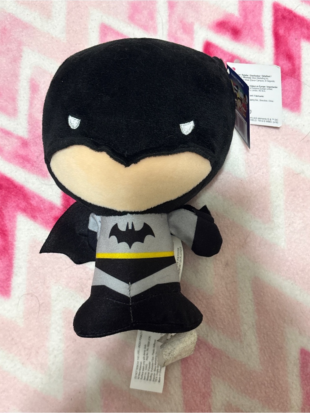 BNWT Batman Stand-Up Plush + FREE Chapstick Set